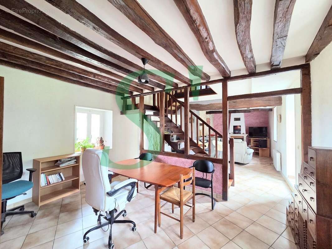 Maison à CHARS