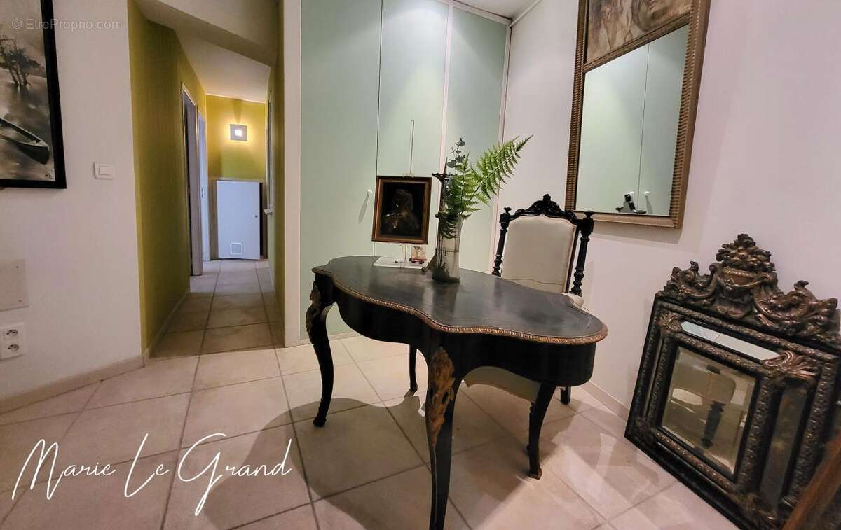 Maison 238 m² à Castres  - photo 16