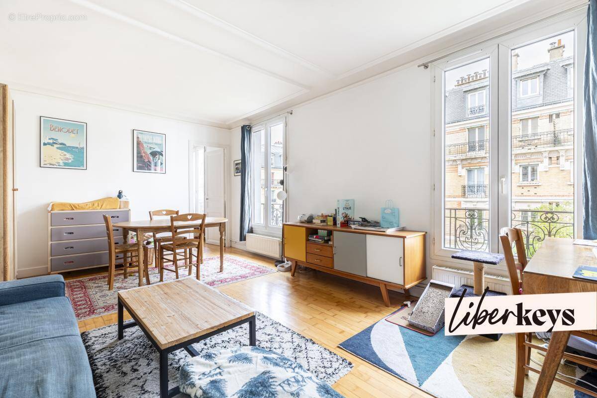 Appartement à PARIS-20E