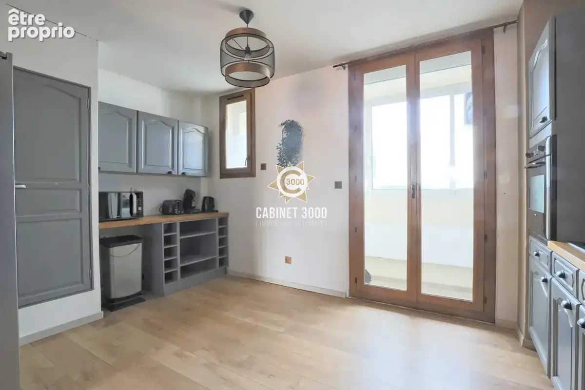M2335 - TOULON OUEST - Appartement T3 de 77 m2 avec parking en sous-sol - photo 4