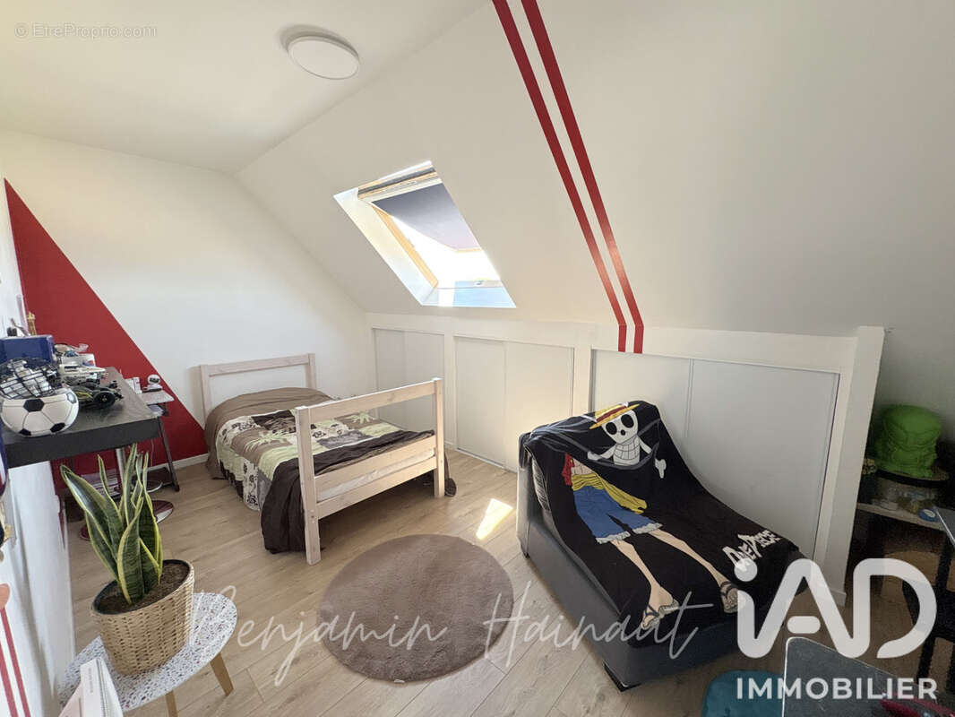 Maison 98 m² à Jouy-Le-Chatel  - photo 9