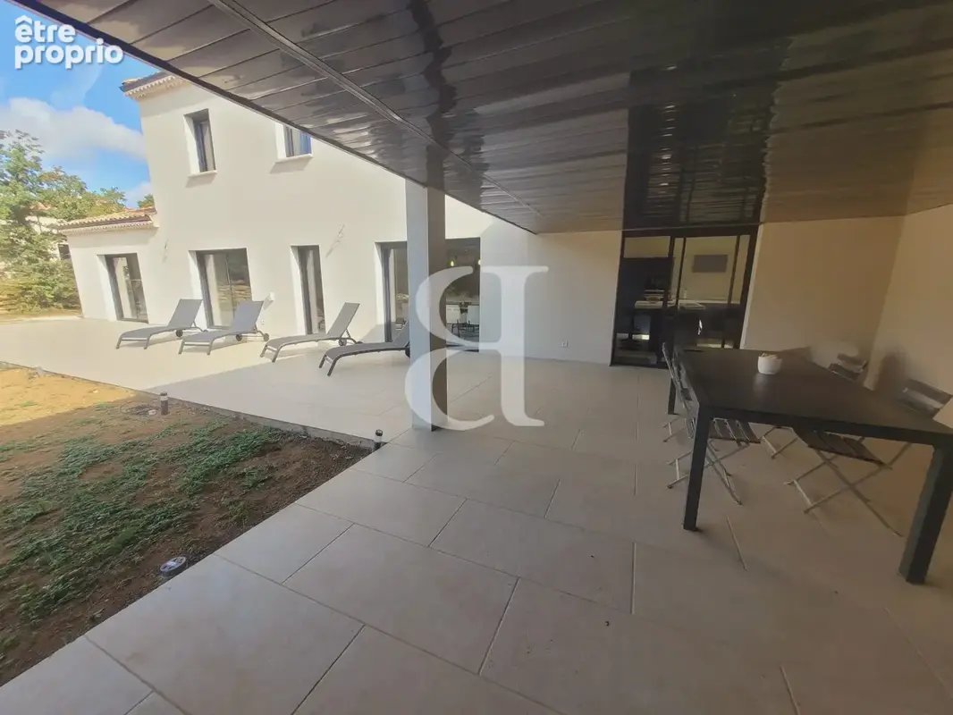 Maison 6 pièces 203 m² à vendre à Grignan (26230) - photo 8