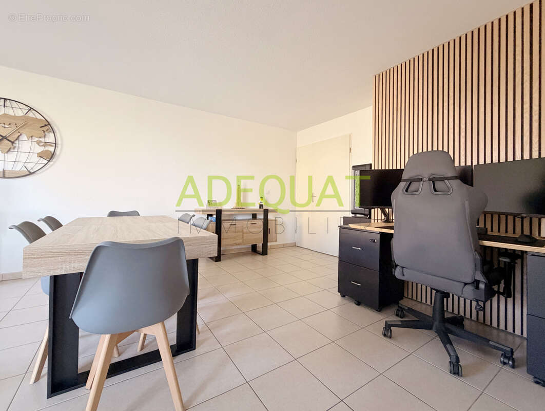 Appartement à L'ISLE-D'ABEAU
