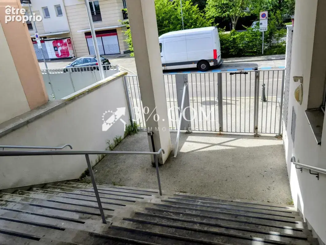 Vendu loué : T2 RDC avec terrasse 18 m2  Loué jusqu'en sept - photo 10