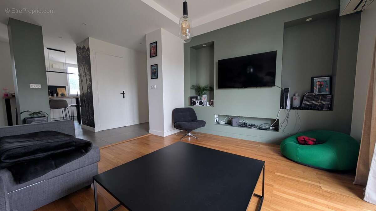 Appartement à TASSIN-LA-DEMI-LUNE