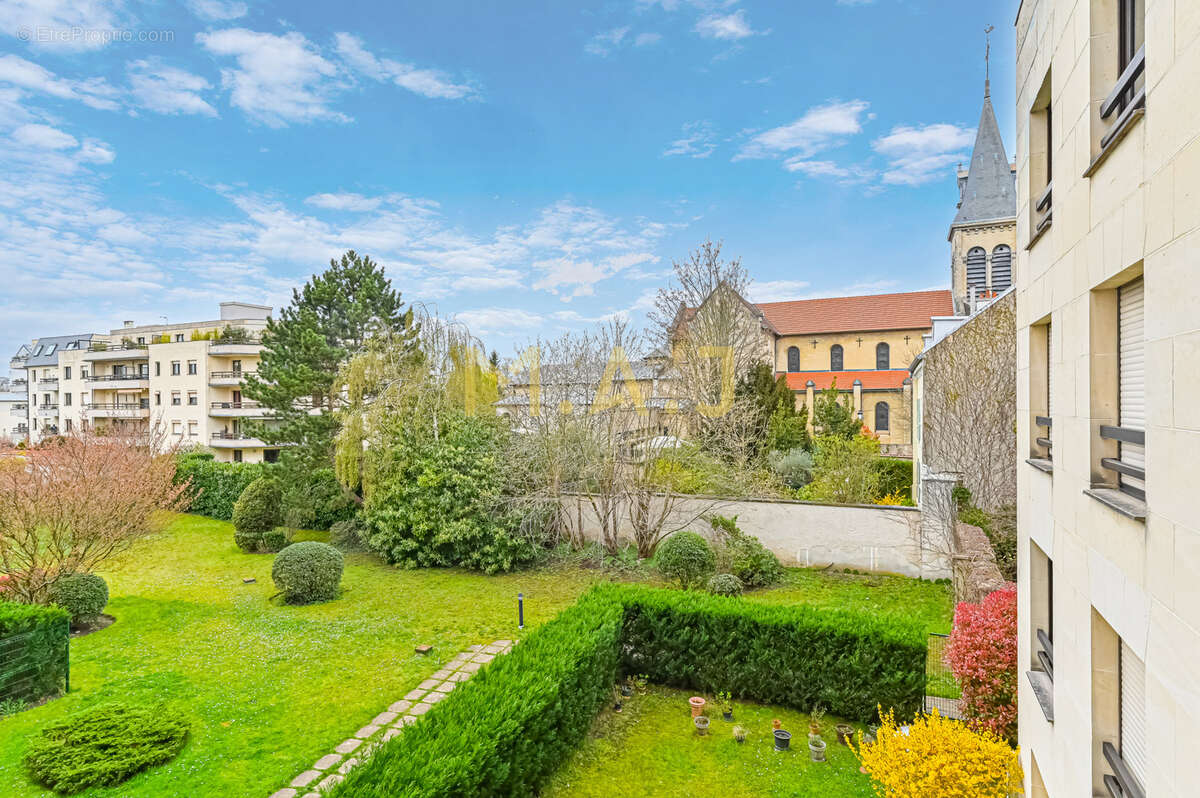 Appartement à LE PERREUX-SUR-MARNE