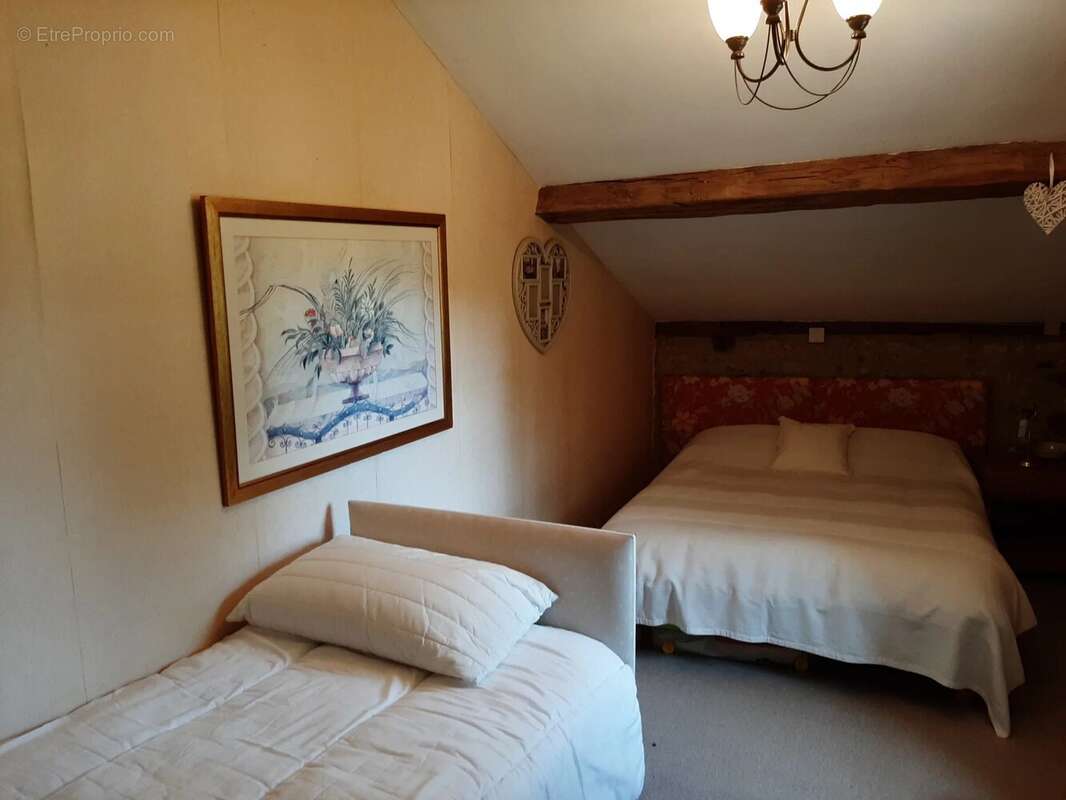 Maison à SIORAC-DE-RIBERAC