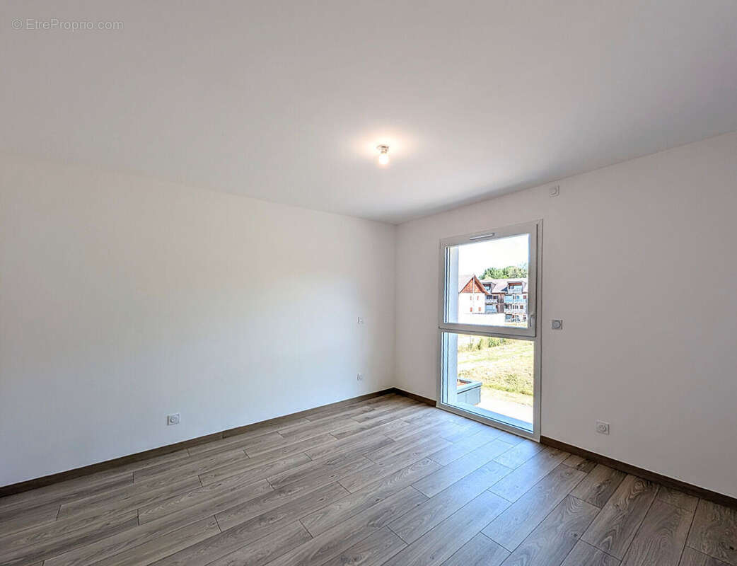 Appartement à GRESY-SUR-AIX