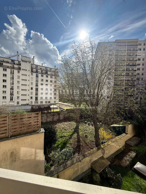 4 pièces 84m2 avec balcons, parking et cave à Nation - photo 2