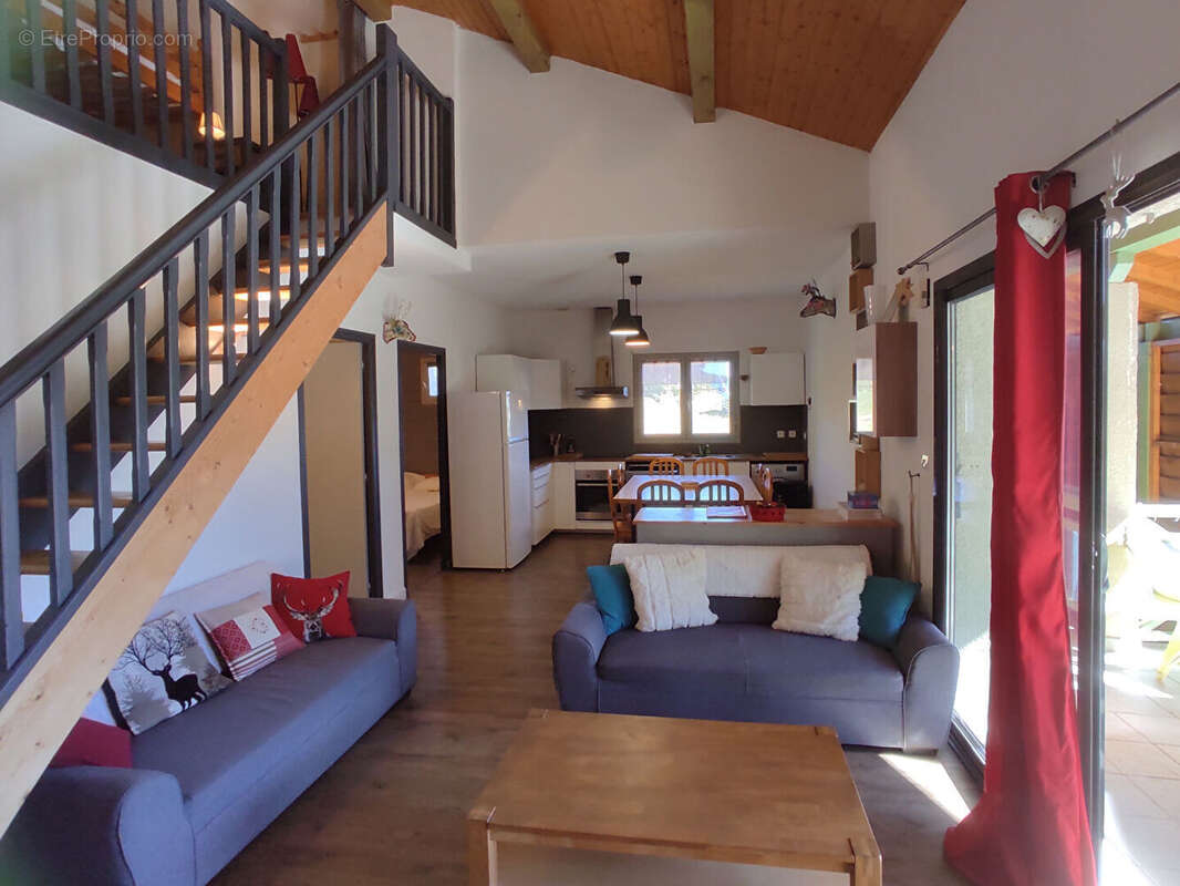 Maison à LES ANGLES