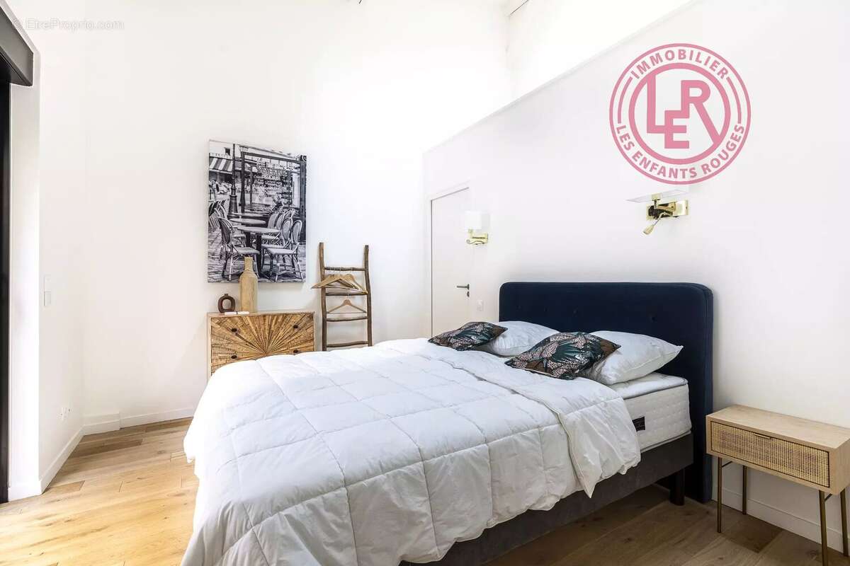 Appartement à PARIS-11E