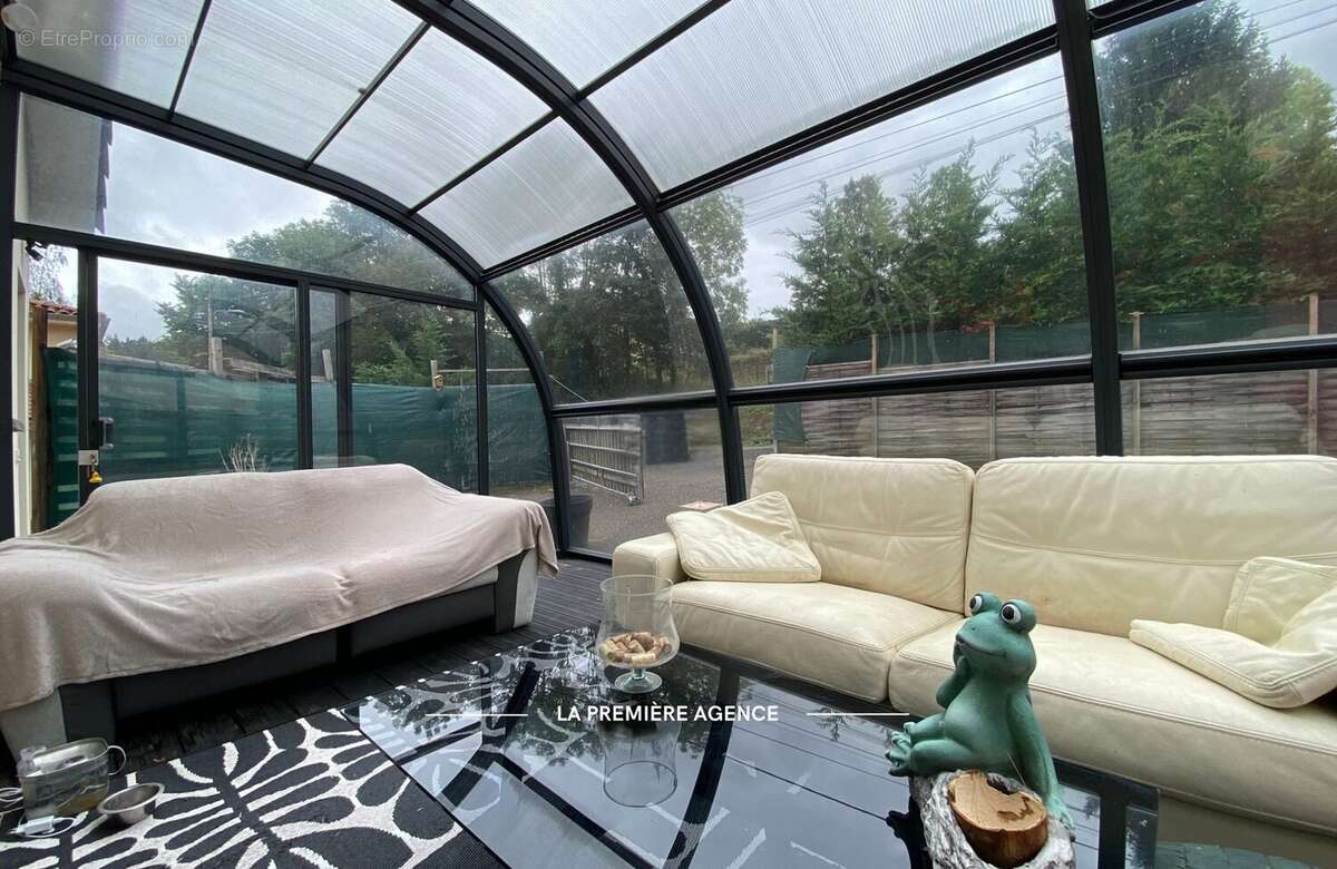 Maison 145 m² à Joux  - photo 5