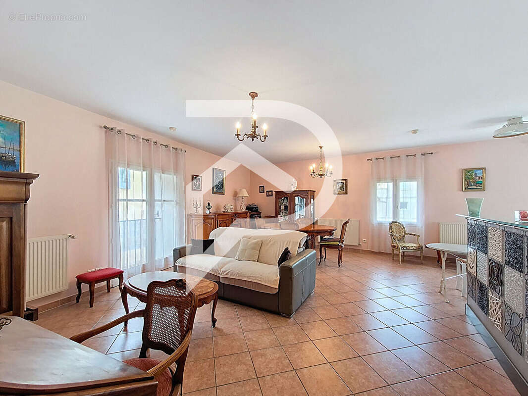 Appartement à MONTELIMAR