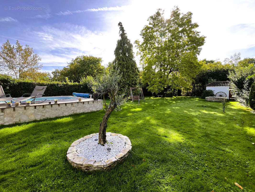 Maison à SAINT-PREST