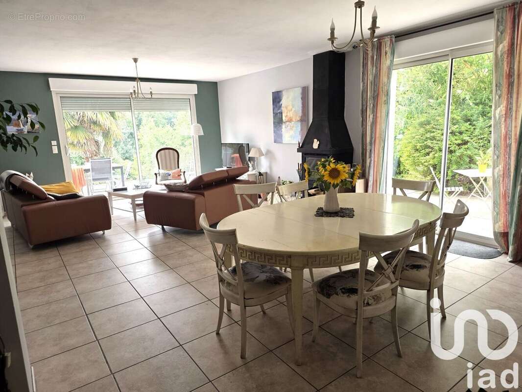 Photo 4 - Maison à SAINT-EPAIN