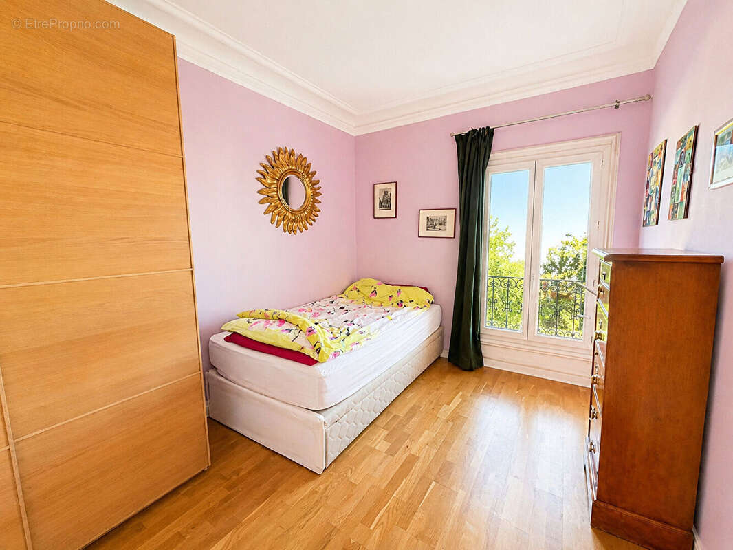 Appartement à PARIS-19E