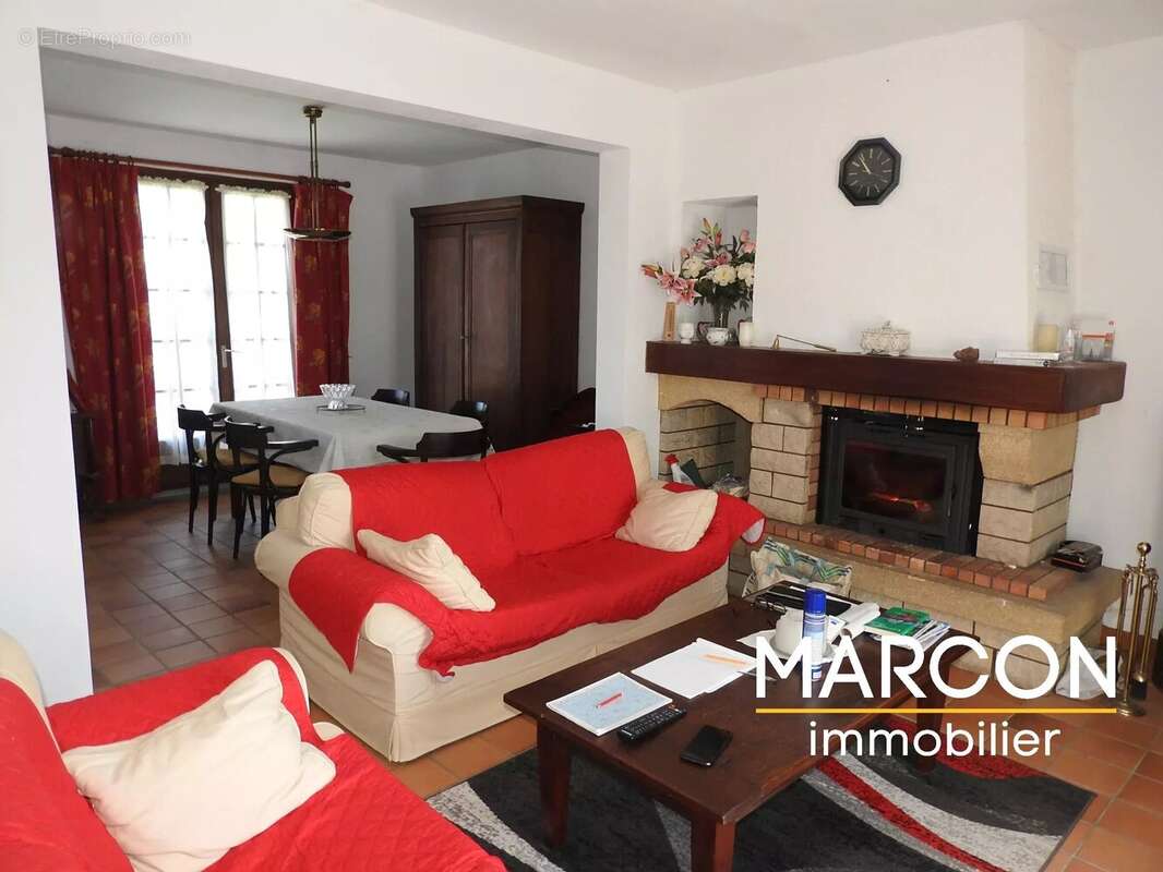 Maison à GENTIOUX-PIGEROLLES