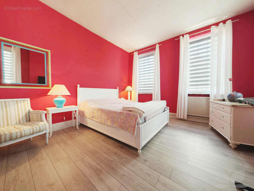 Maison individuelle, 3 chambres, cour, garage - photo 6
