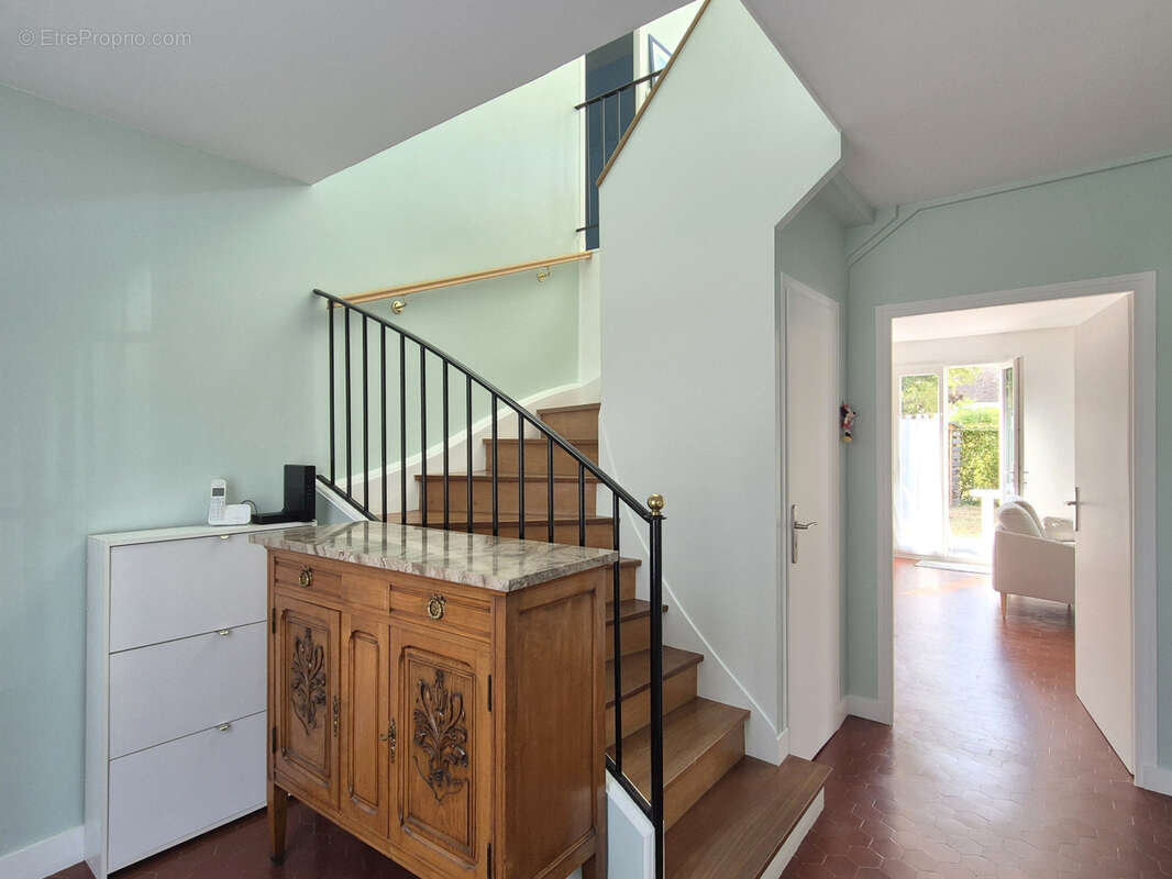Maison 98 m² à Vert-Saint-Denis  - photo 2