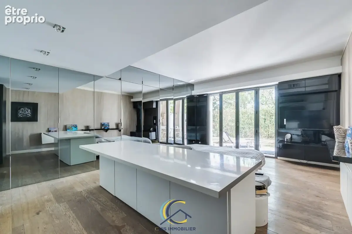 Rare : rdj d'exception avec jardin de 400m2 — résidence villa cadenelle - photo 17