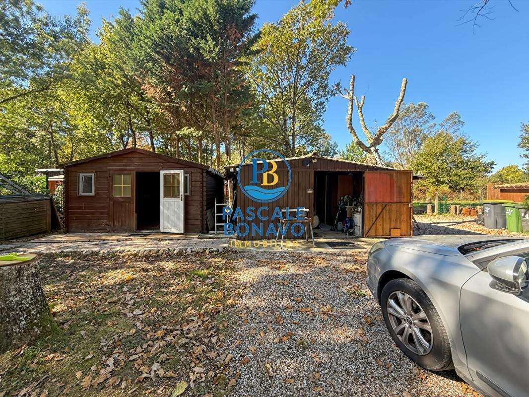 Maison à VENDAYS-MONTALIVET