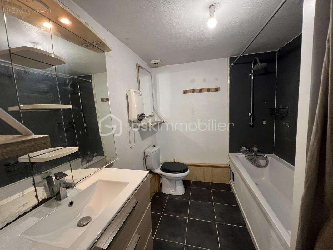 Maison à BAZAINVILLE