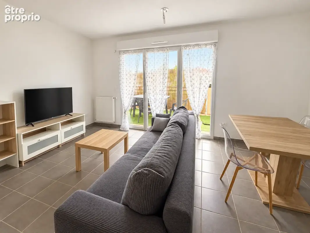 Appartement à FROUZINS