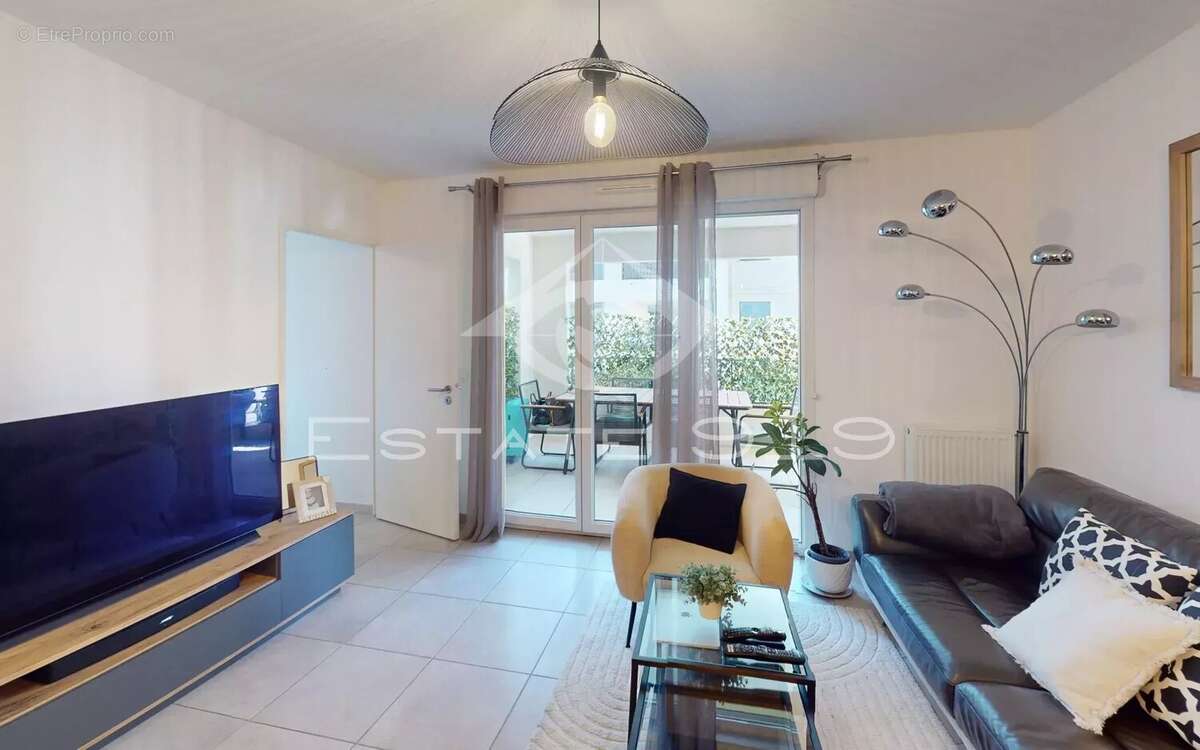 Appartement à ROQUEFORT-LES-PINS