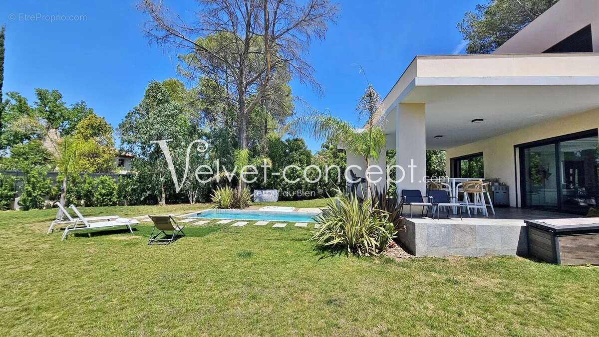 Maison à MOUGINS