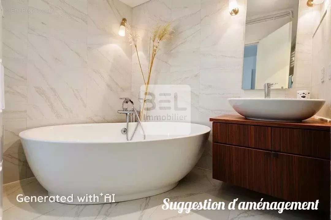 Appartement à BAGNOLS-SUR-CEZE