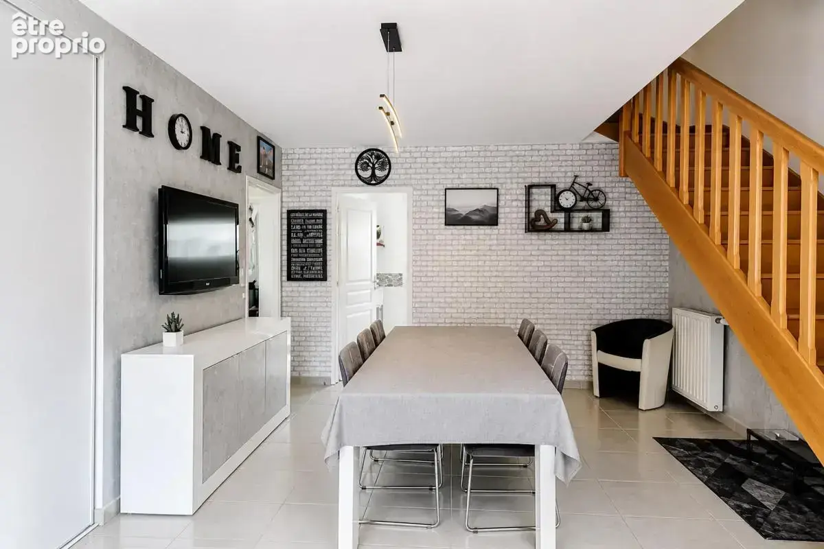 Maison PMR  de 5 pièces de 96 m² à Trélazé - photo 5