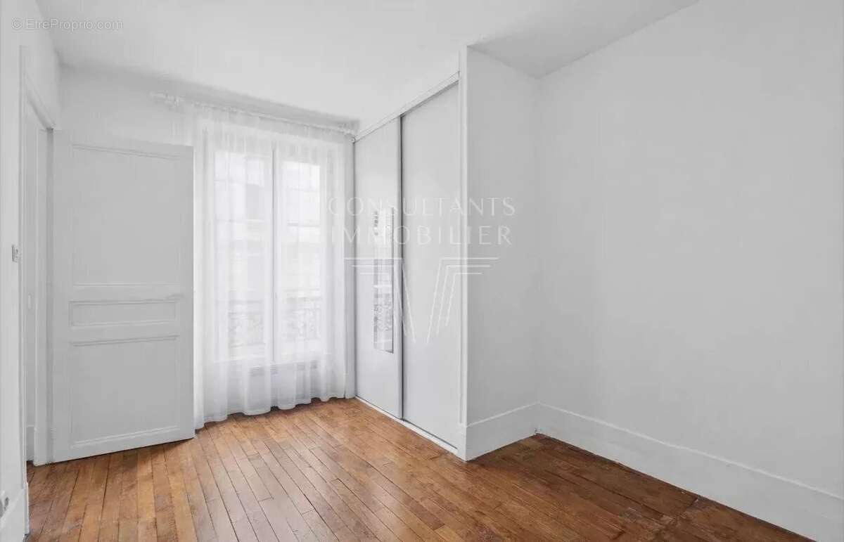 Appartement à LEVALLOIS-PERRET