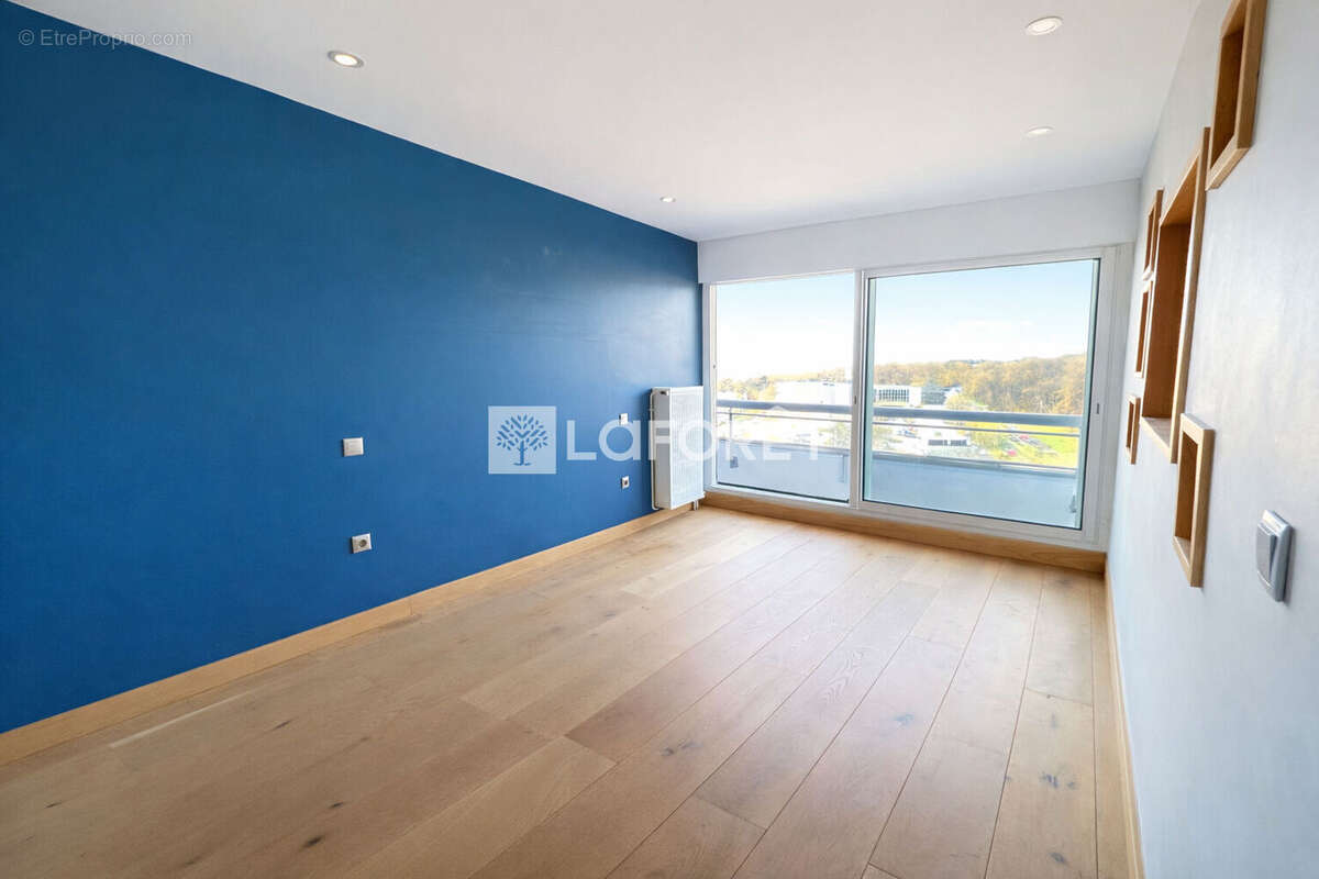 Appartement à LA CELLE-SAINT-CLOUD