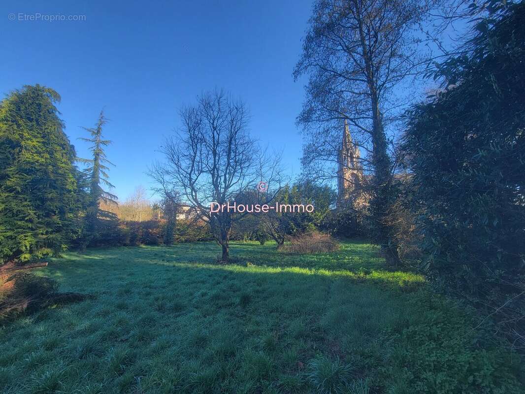 Terrain à DOL-DE-BRETAGNE