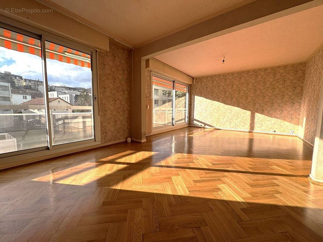 Appartement à CHAMALIERES