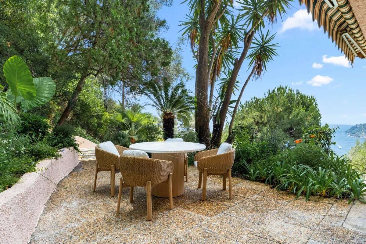 Villefranche sur mer - 3 pièces avec jardin - photo 12