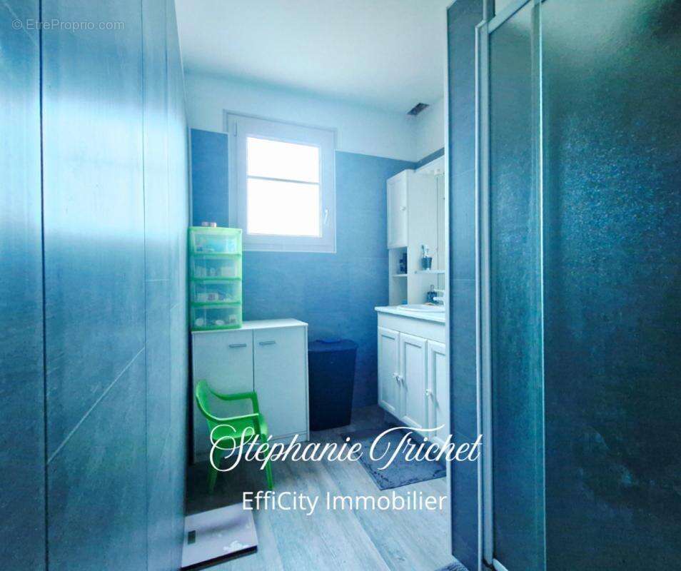 Maison à LE GIROUARD