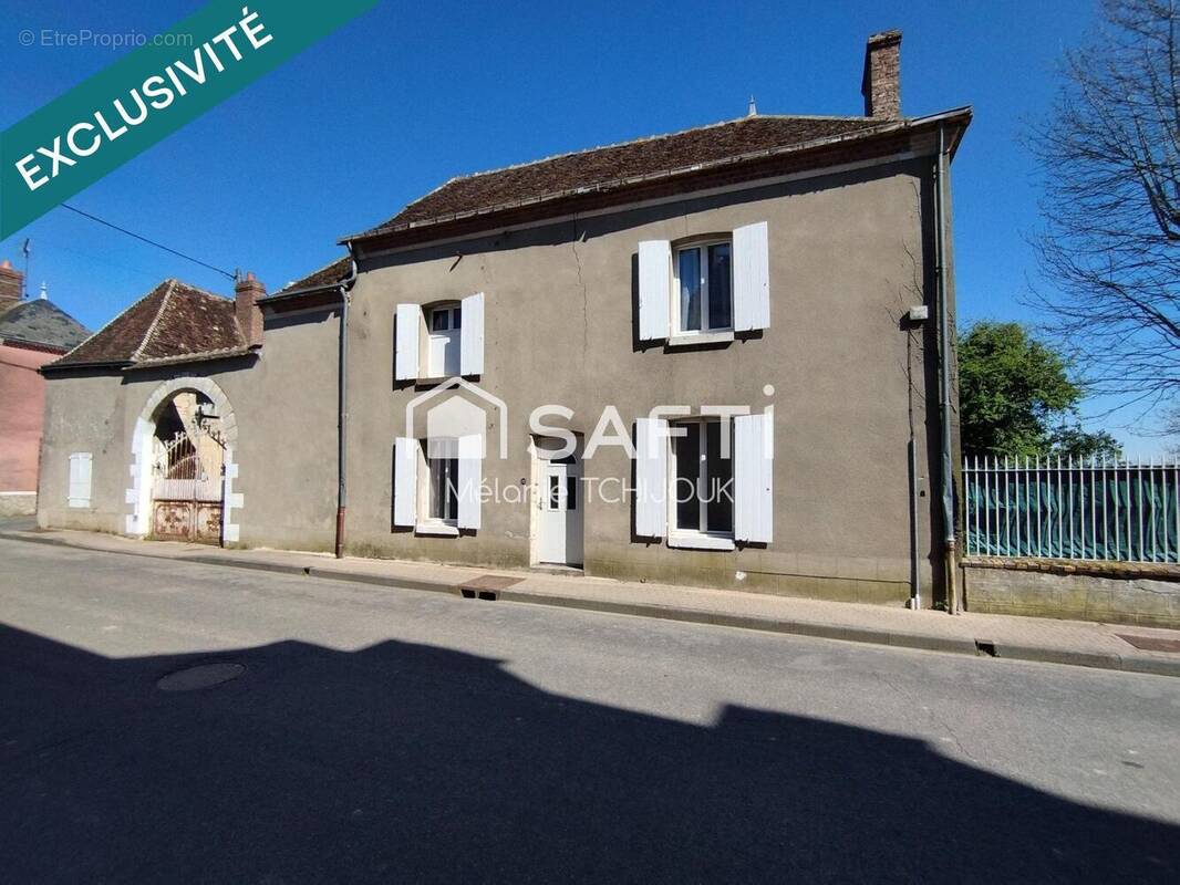 Photo 1 - Maison à SAINT-MAURICE-SUR-AVEYRON