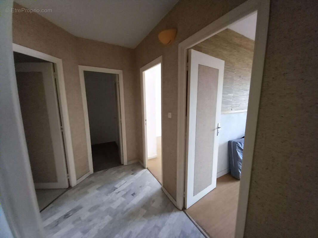 Appartement à HYERES