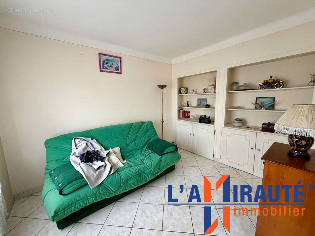 Appartement à SARTROUVILLE