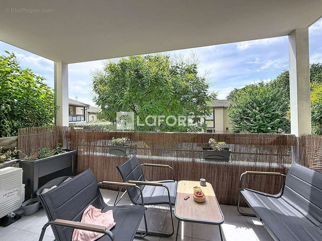 Appartement à BRUGUIERES
