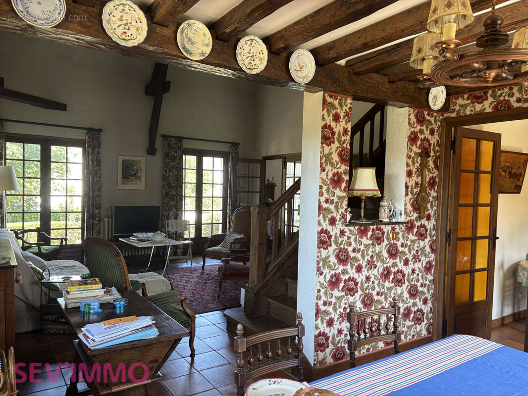 Belle maison de construction traditionnelle - photo 8