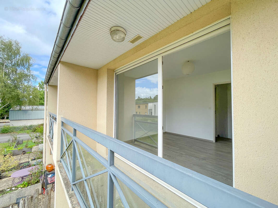 Appartement à MONTGERMONT