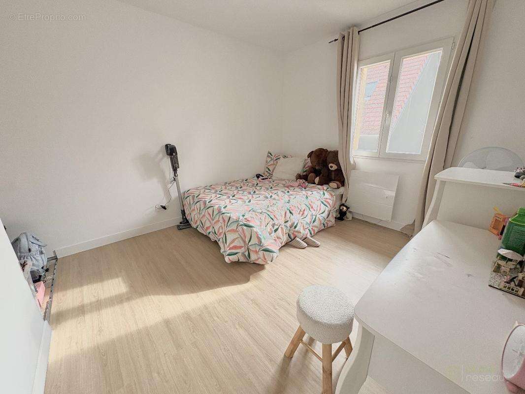 Maison à ROSNY-SUR-SEINE