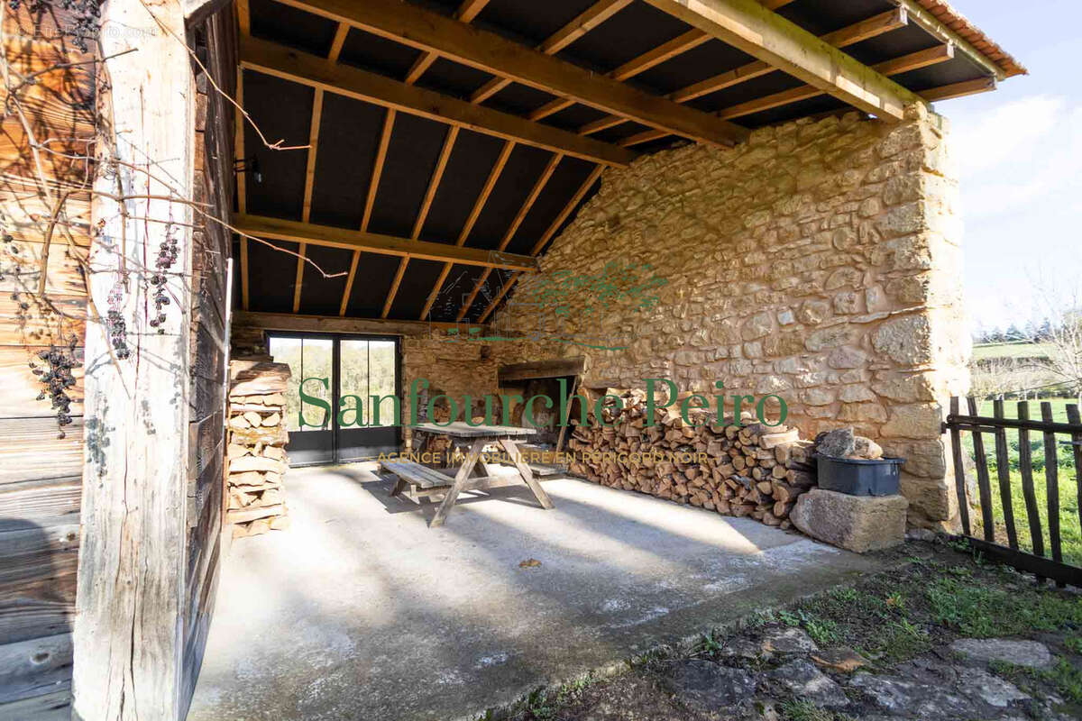 Maison à CASTELNAUD-LA-CHAPELLE
