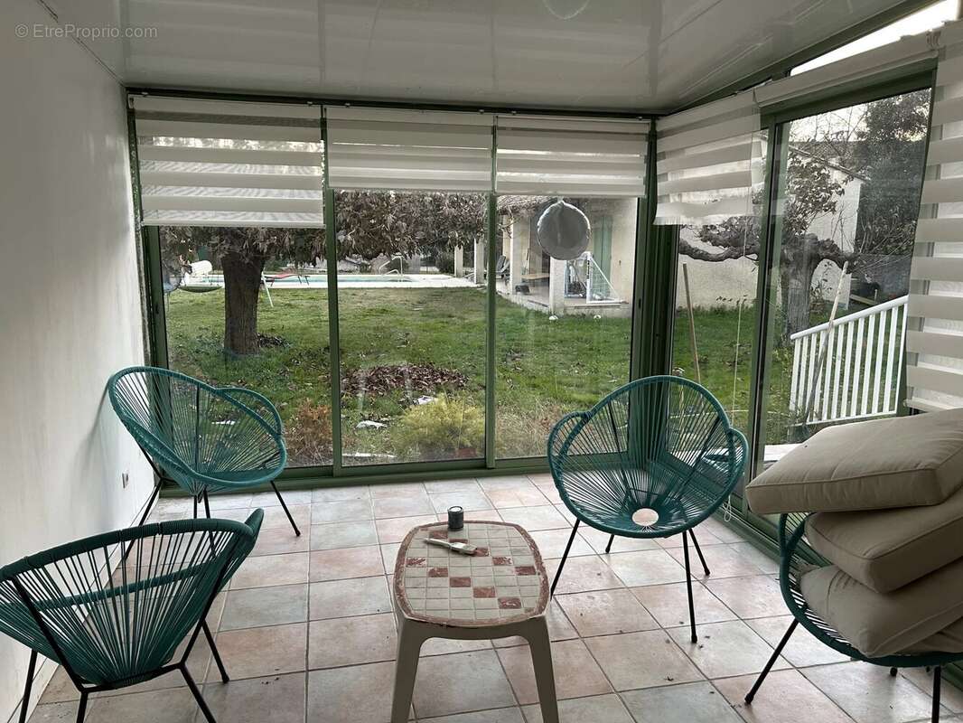 Maison à FONTVIEILLE