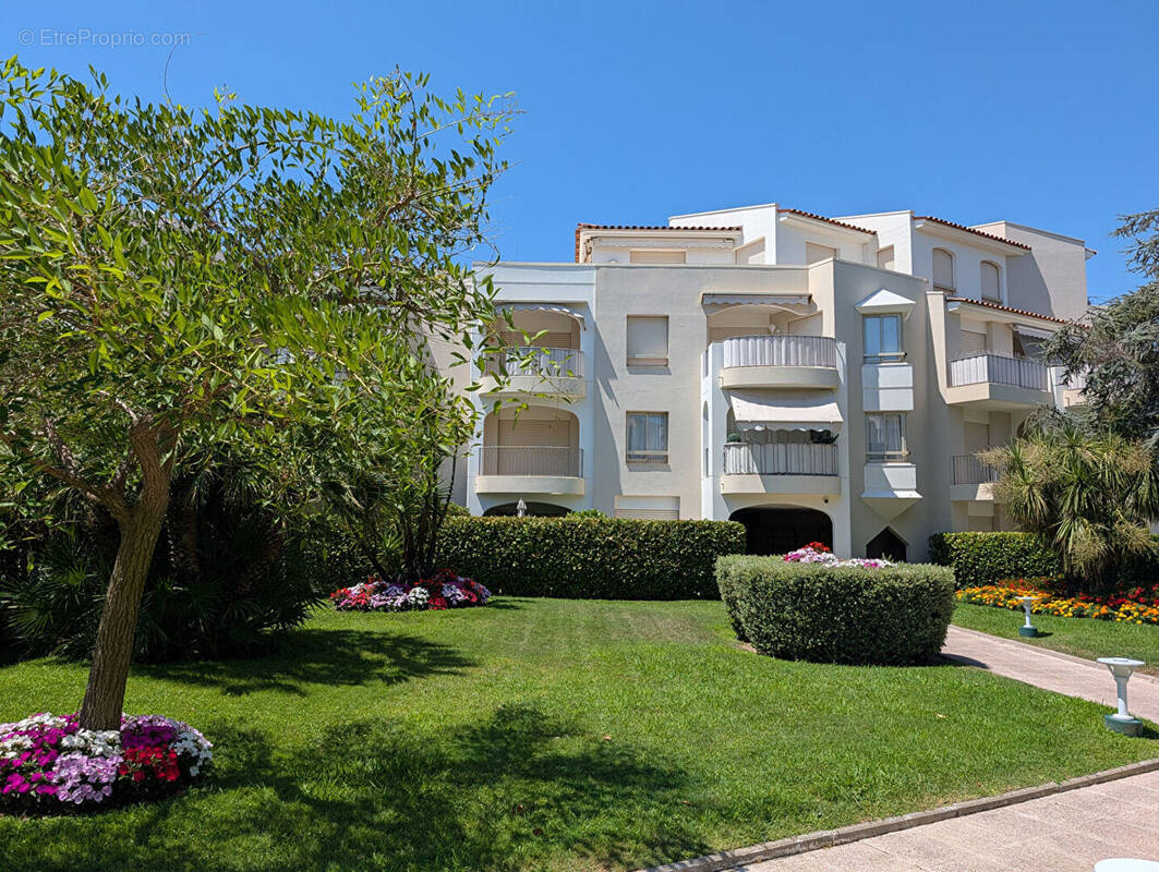 Appartement à MANDELIEU-LA-NAPOULE