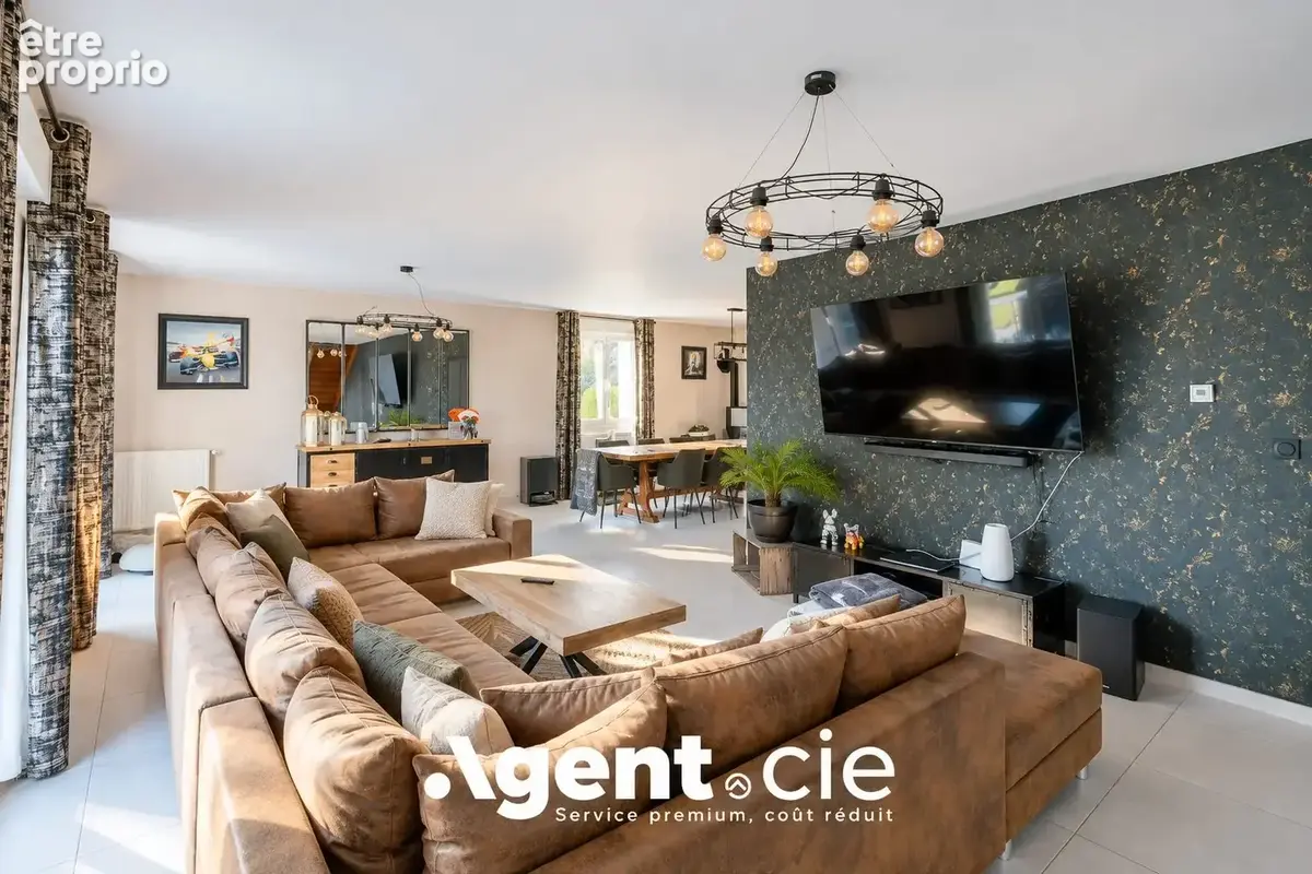 Maison 8 pièces 231 m² à vendre à Bayeux (14400) - photo 3