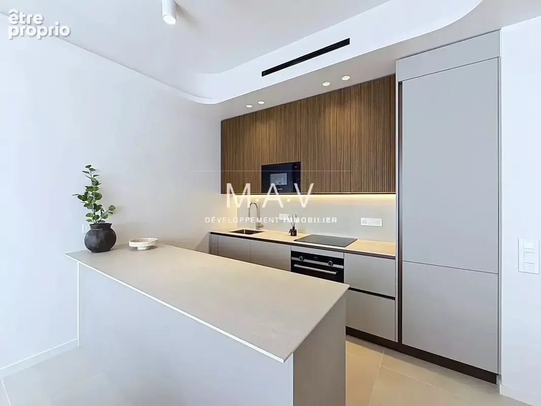 Nice/victor hugo - appartement 3 pièces 87 m2 luxueusement rénové balcon au calme - photo 7