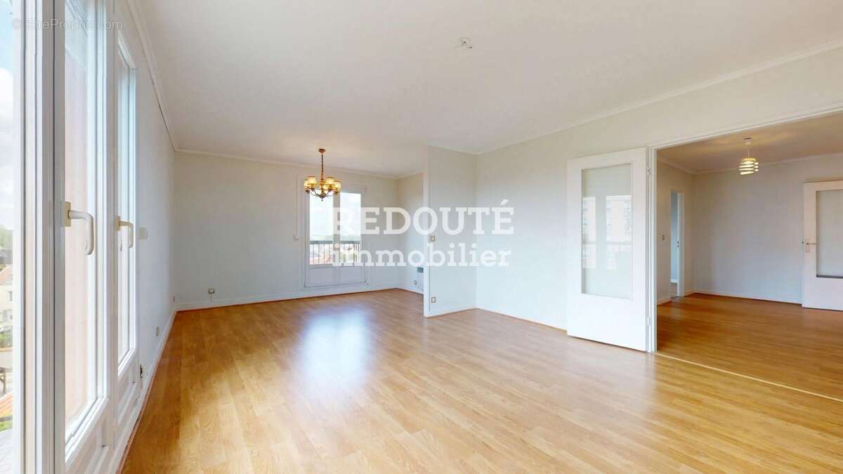 A VENDRE : Appartement T4 lumineux avec petits balcons – Saint-Brice-Courcelles - photo 2